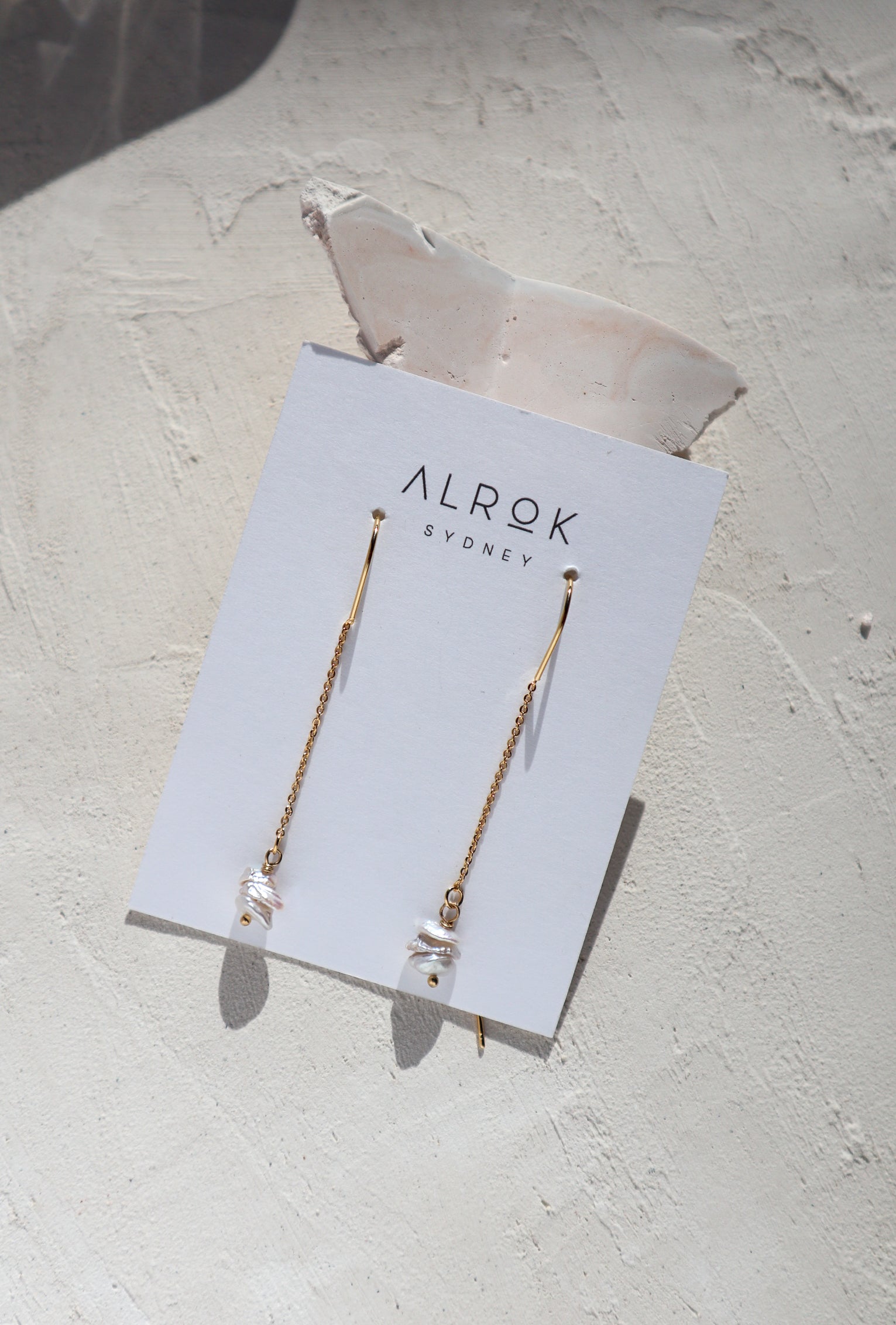 Pearl Chips Threader Earrings image 1