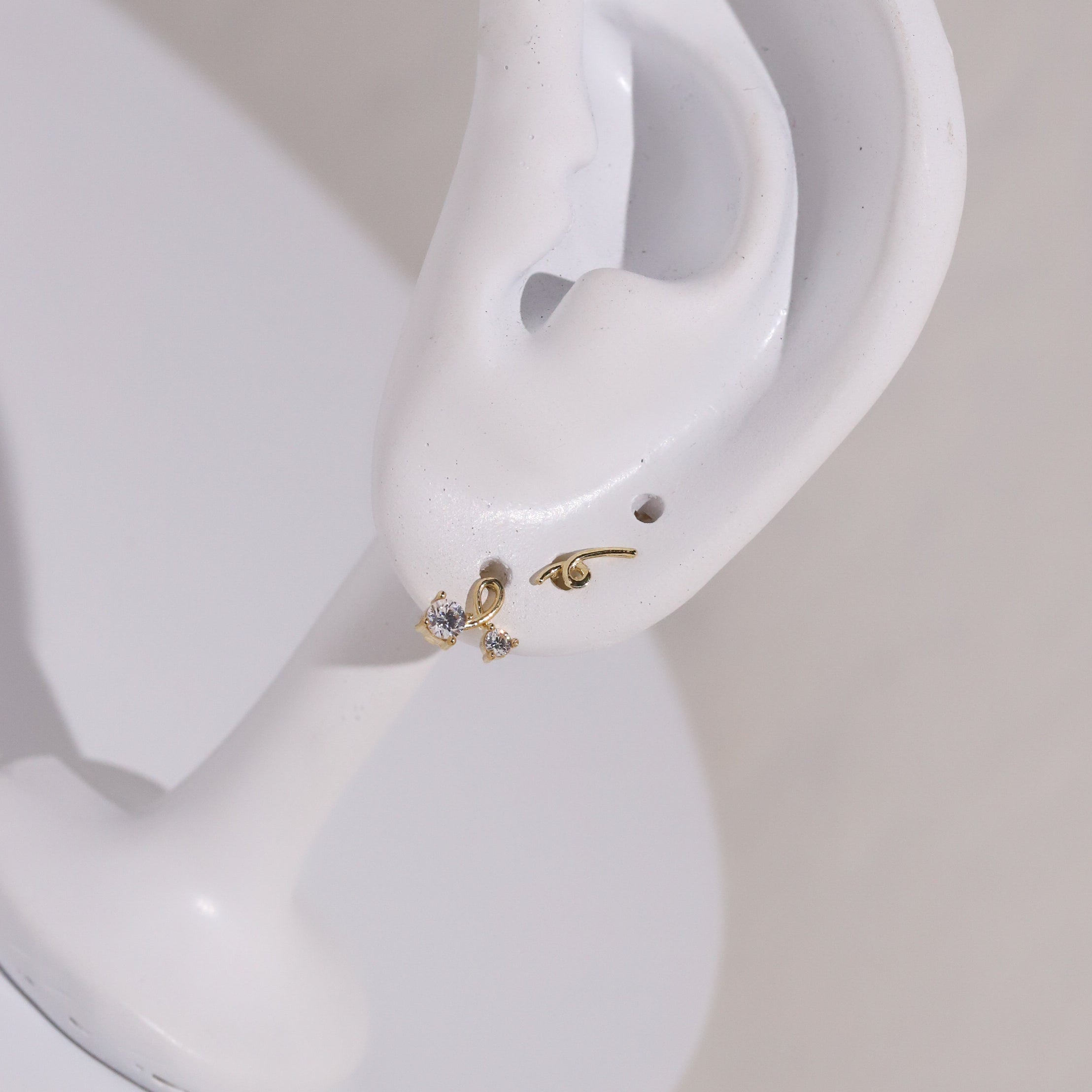 10K Gold Sweep Line Earrings