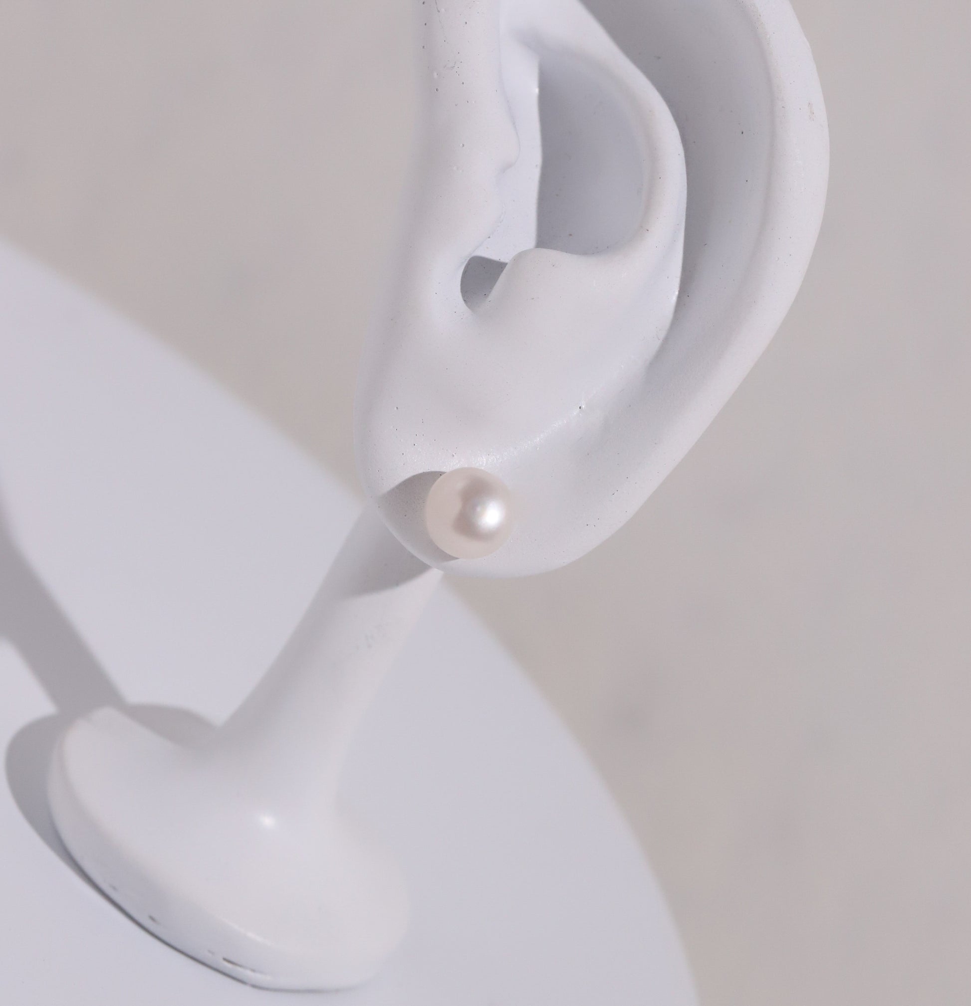 10K Gold Freshwater Classic Pearl Studs