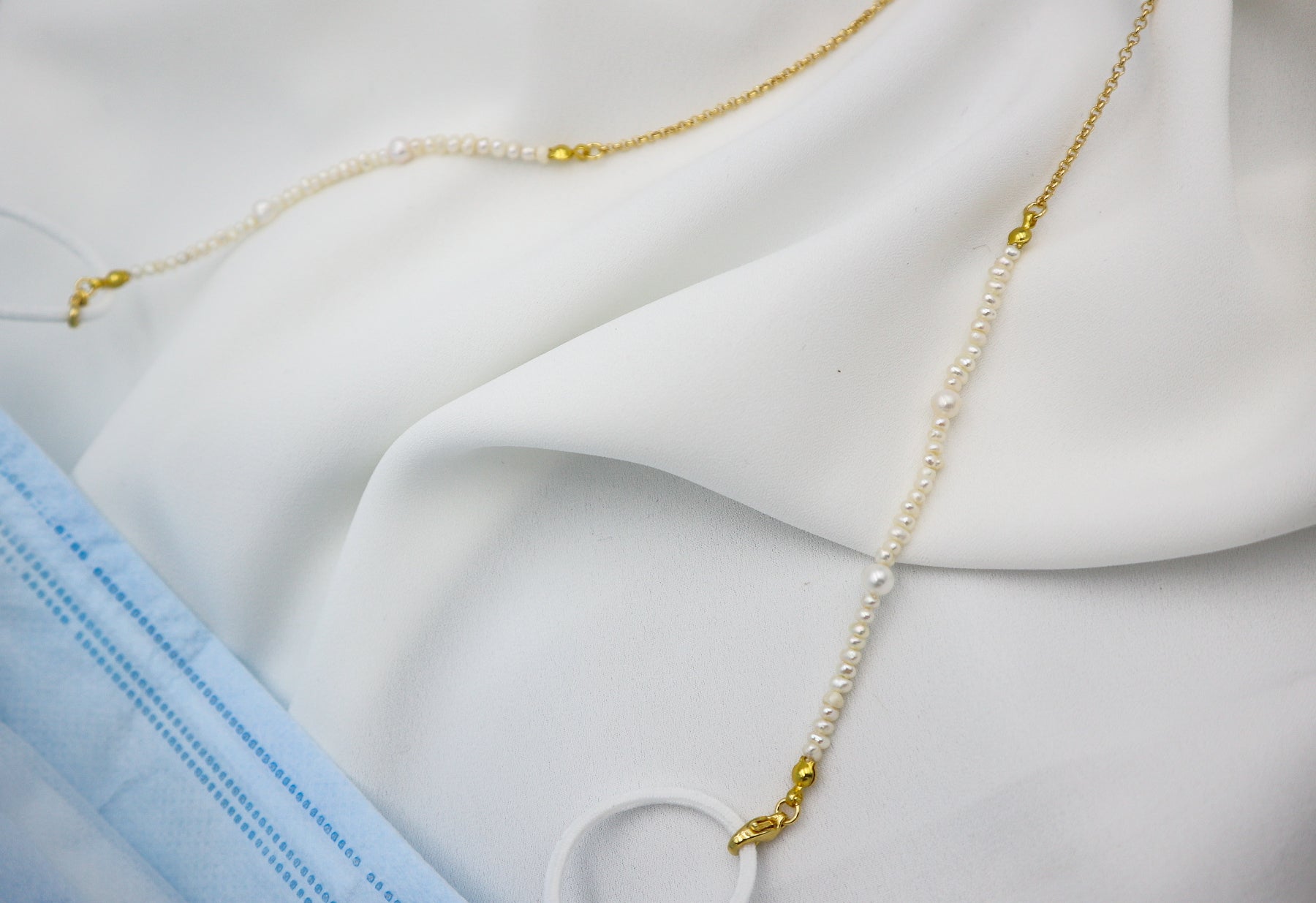 Pearl Sunglass / Mask Chain image 2