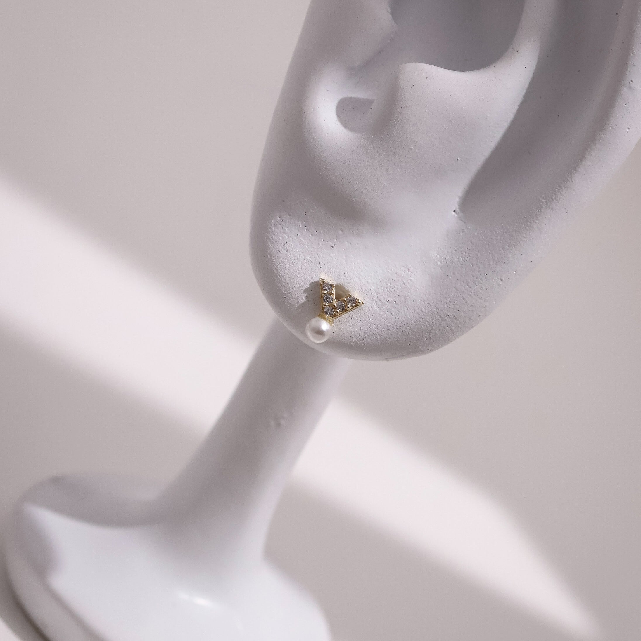 10K Gold V Shape Cubic with Pearl Studs