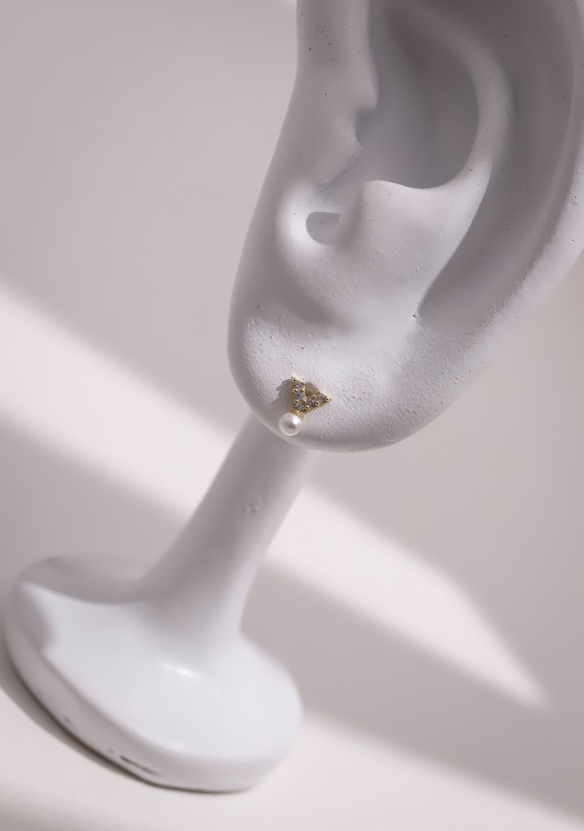 10K Gold V Shape Cubic with Pearl Studs