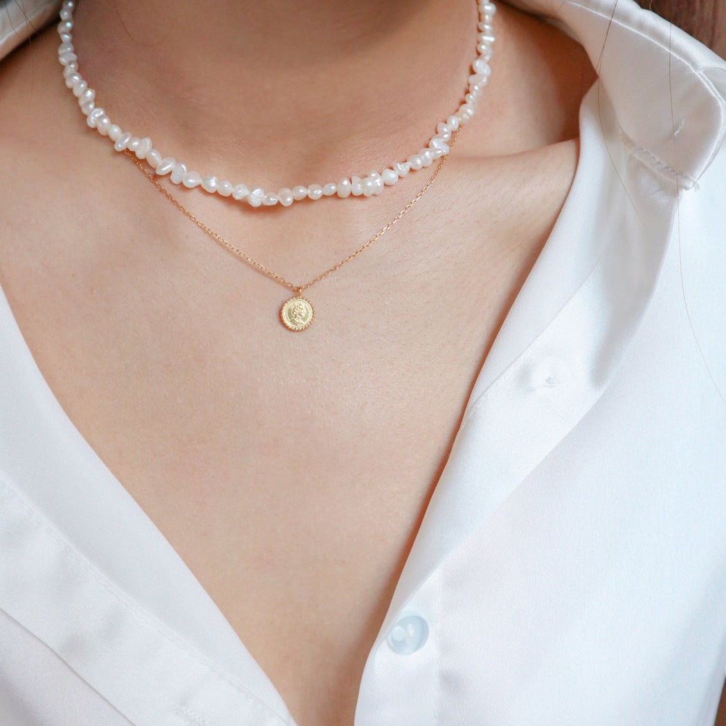 Winter Irregular Pearl Necklace M image 1