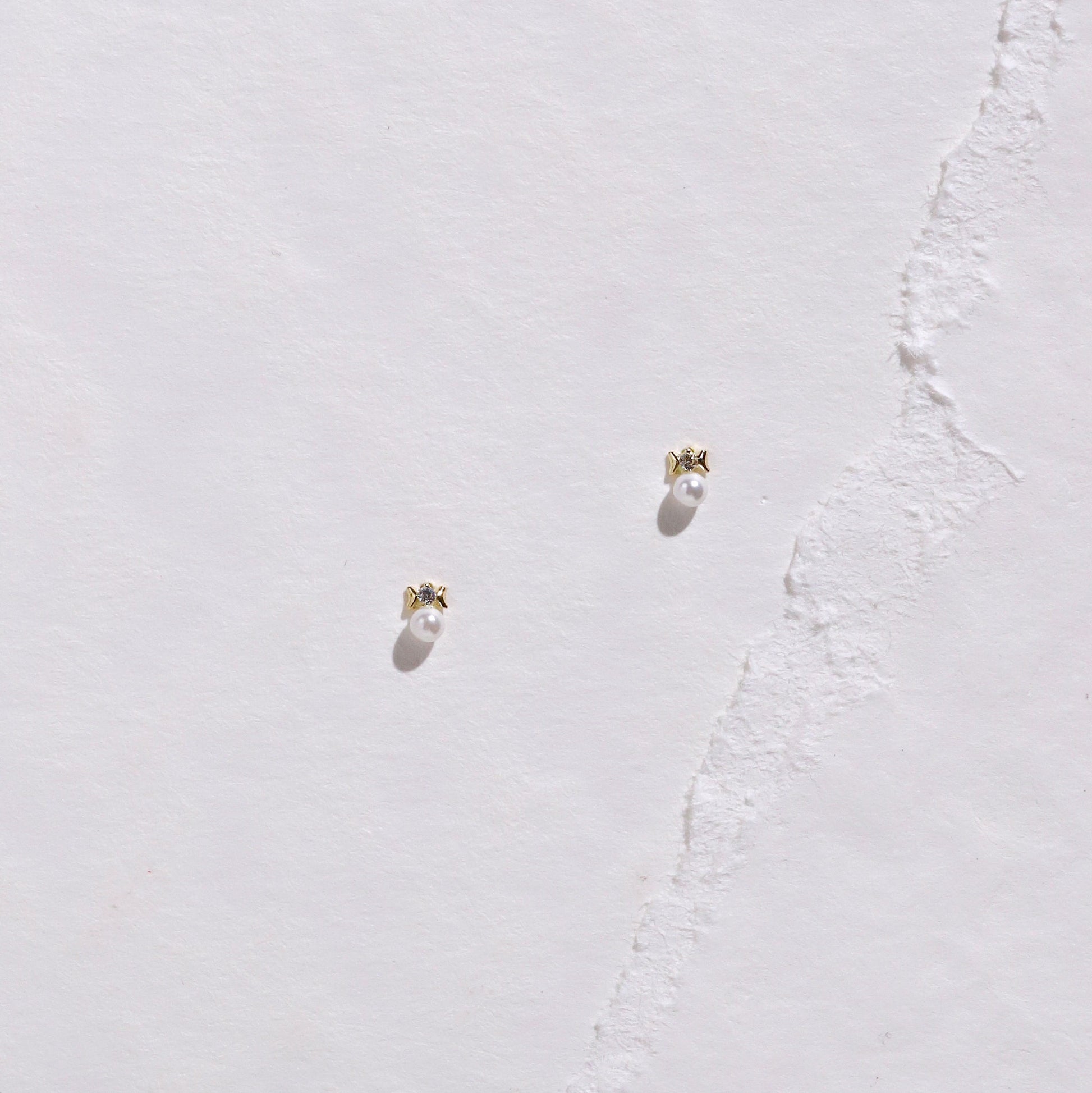 10K Gold Tiny Bow with Pearl Studs