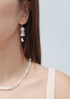 Oii Mismatch Pearl Earrings image 4
