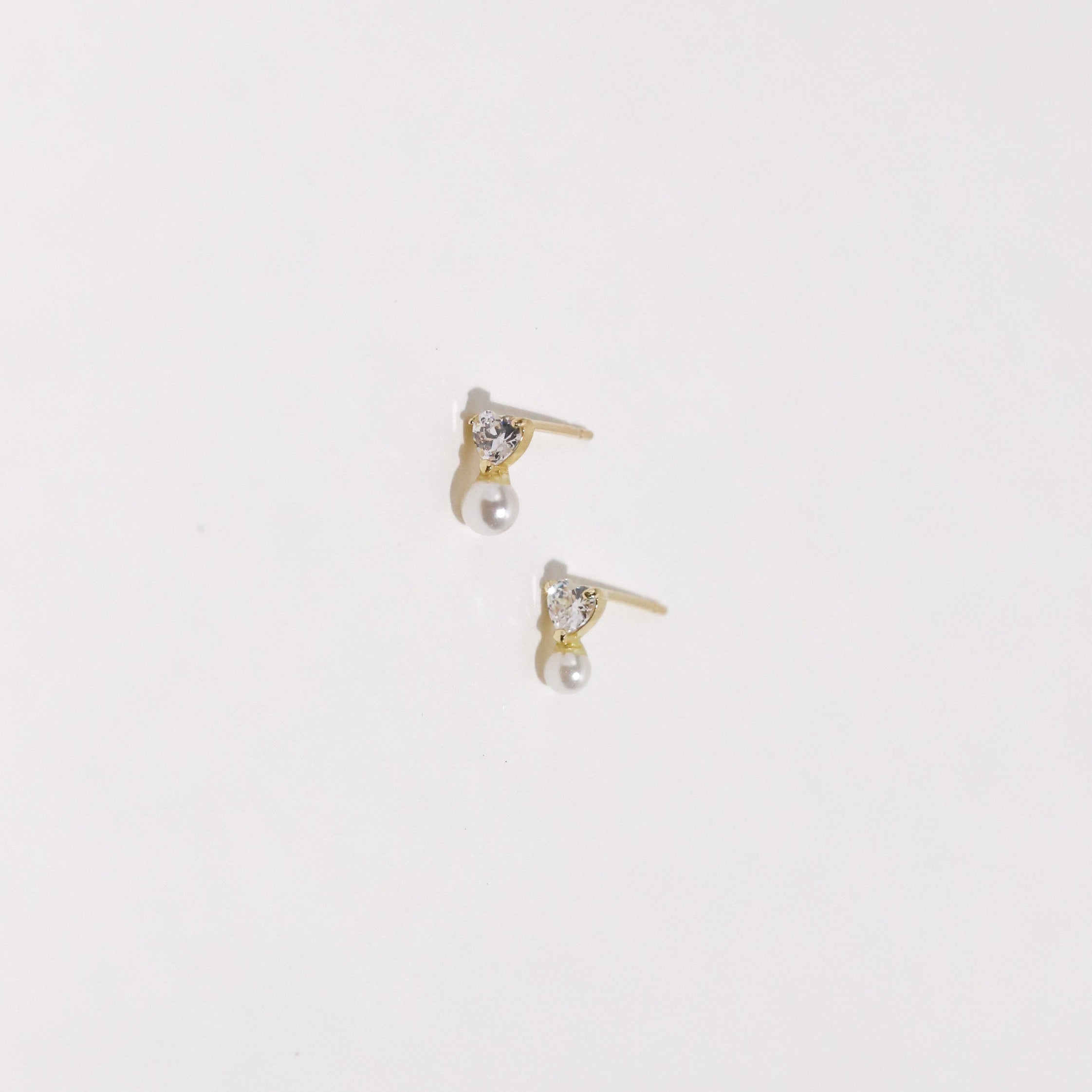10K Gold Heart Cubic with Glass Pearl Studs