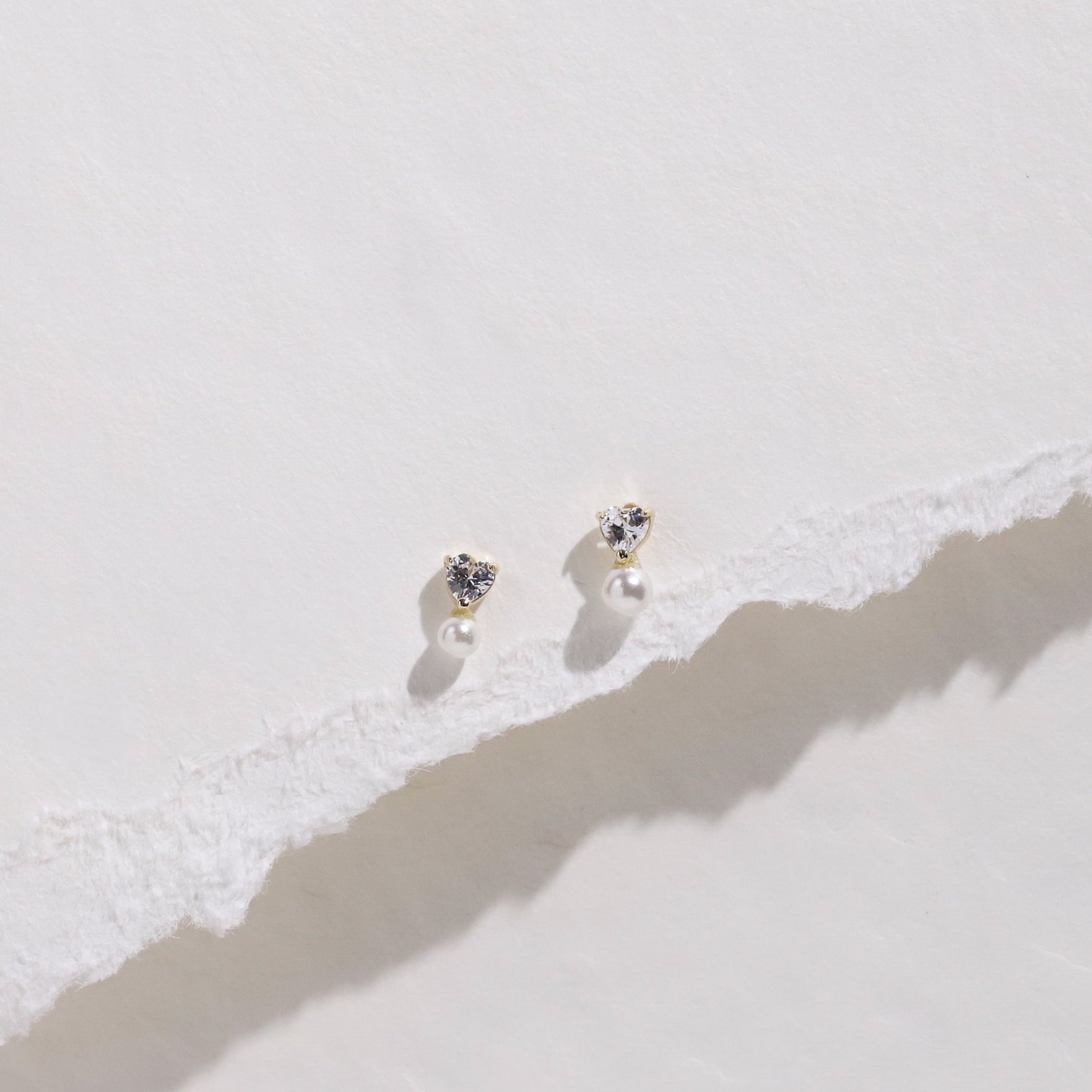 10K Gold Heart Cubic with Glass Pearl Studs