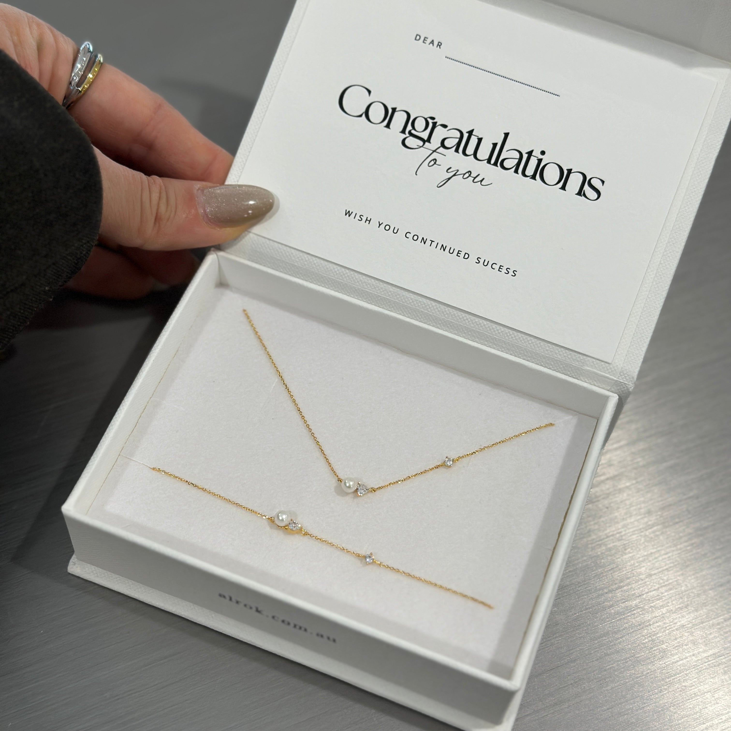 Stella Pearl Necklace Bracelet Set