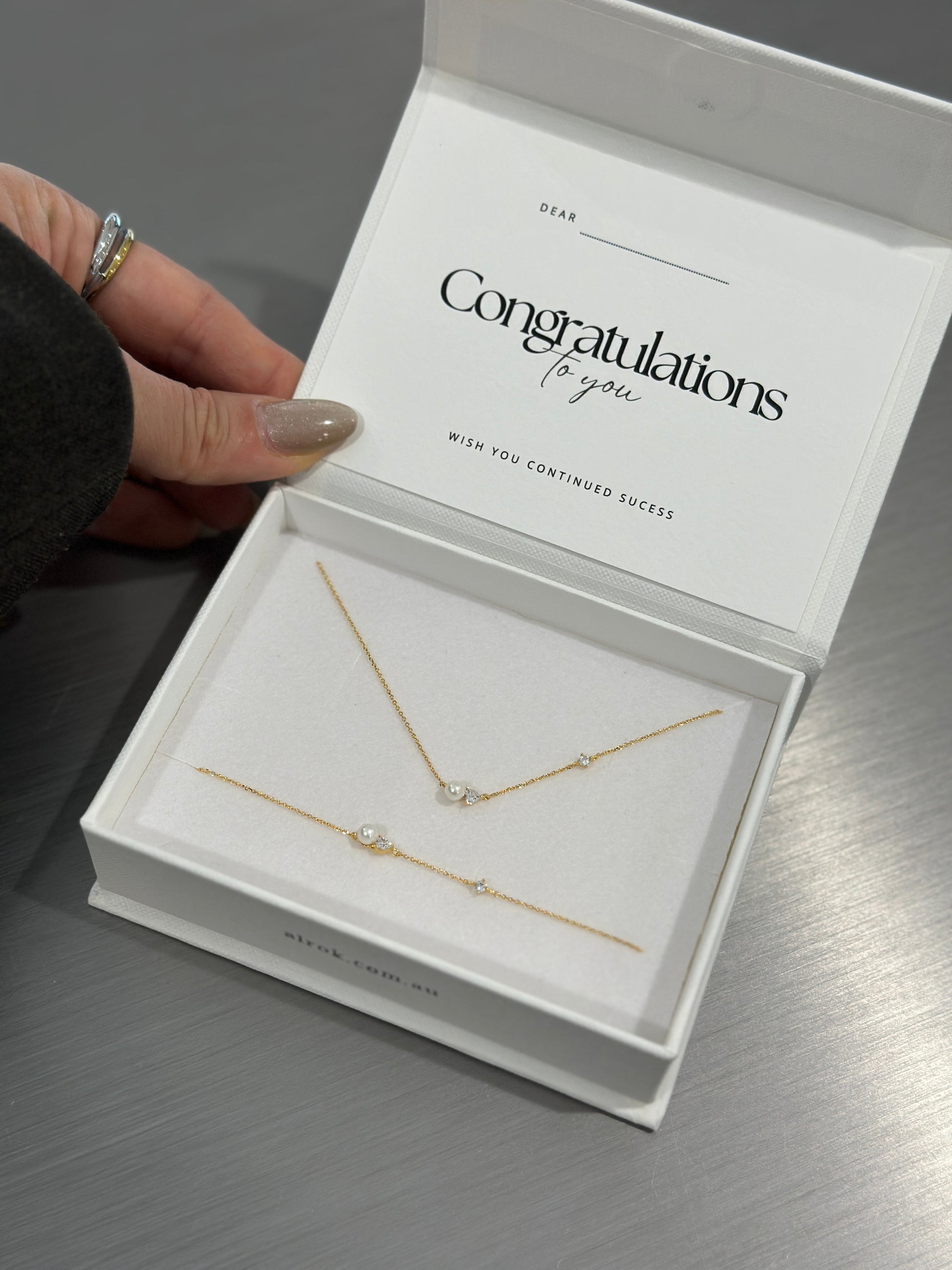 Stella Pearl Necklace Bracelet Set