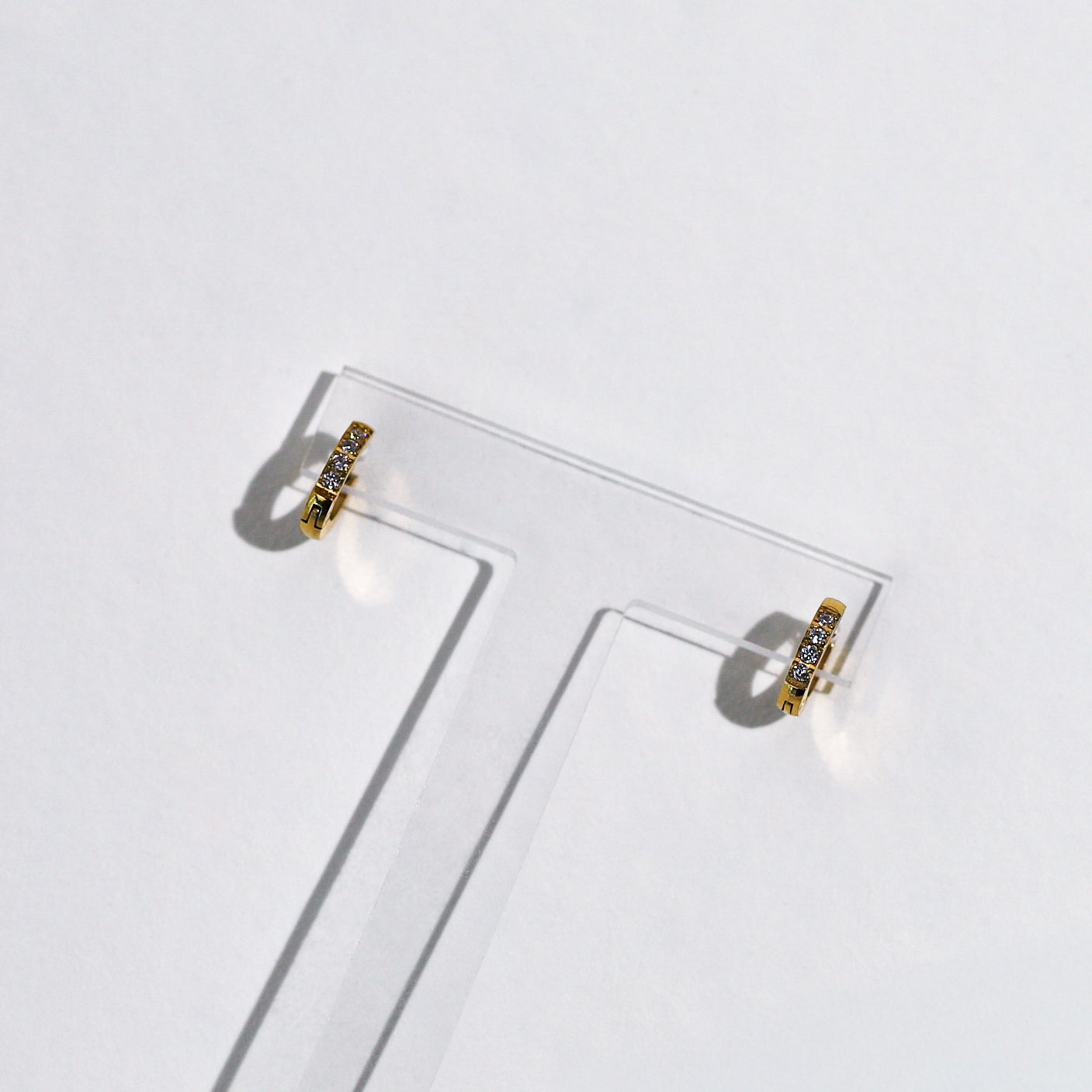 Everyday Pave Huggies