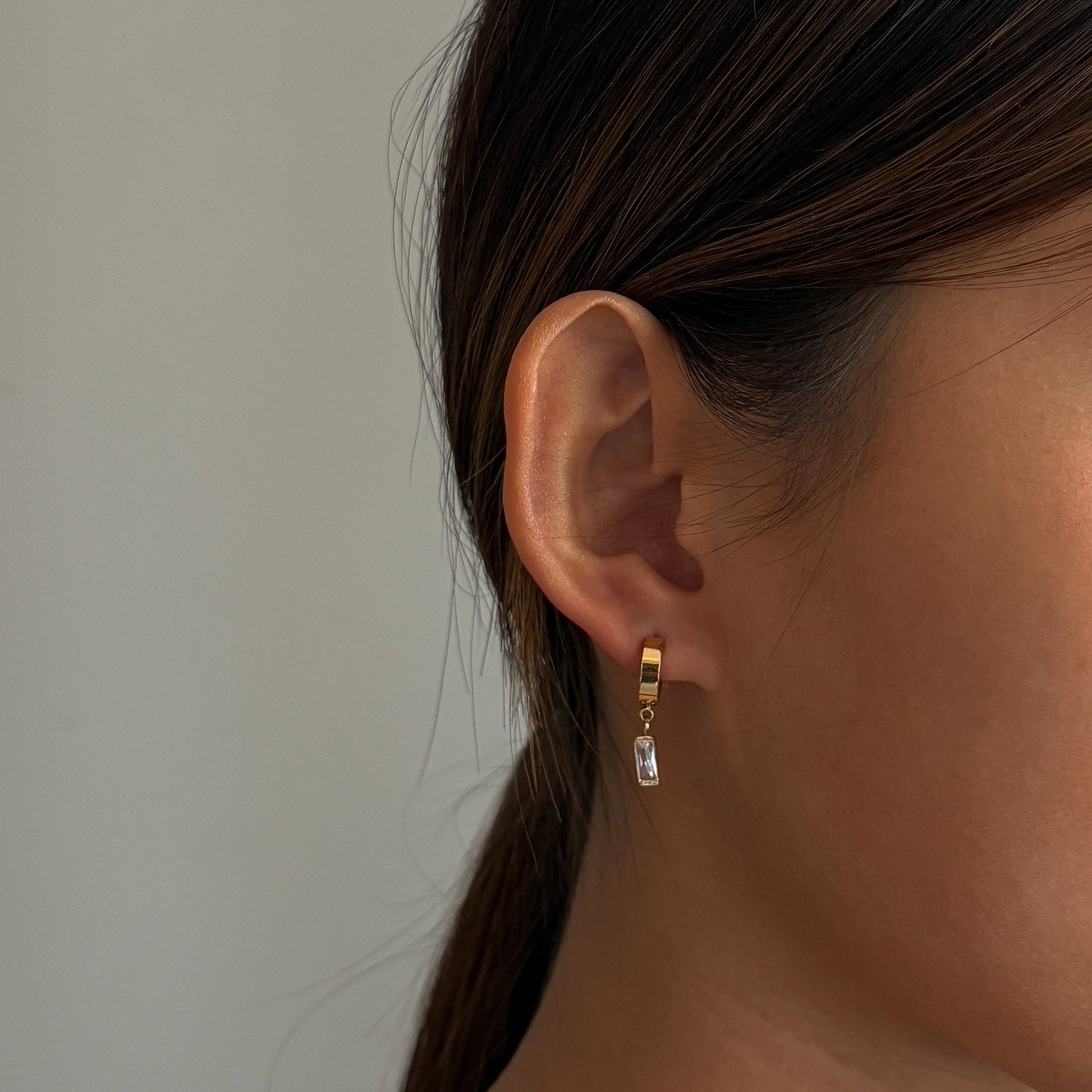 Baguette Drop Huggies