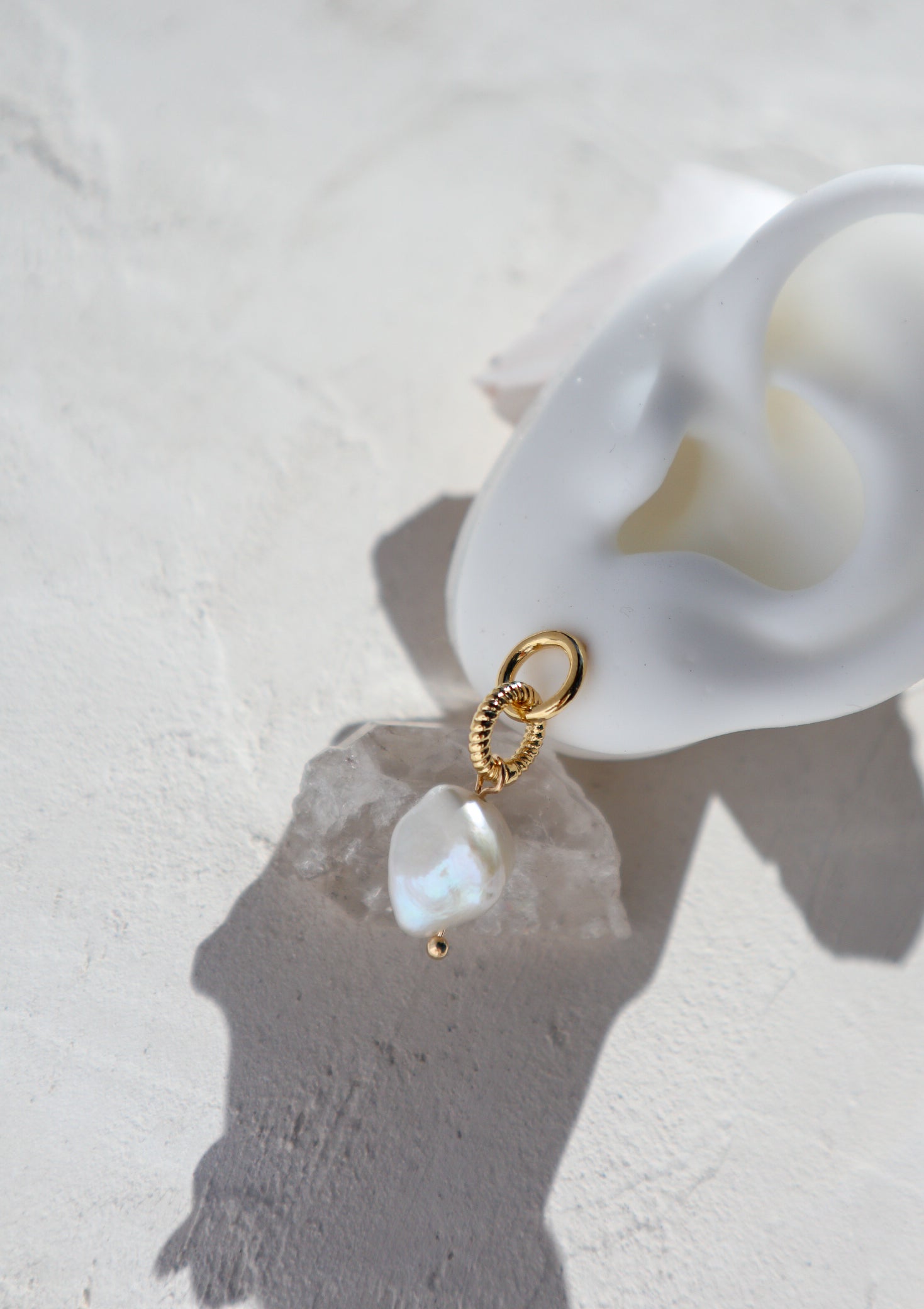 Rora Pearl Earrings image 3