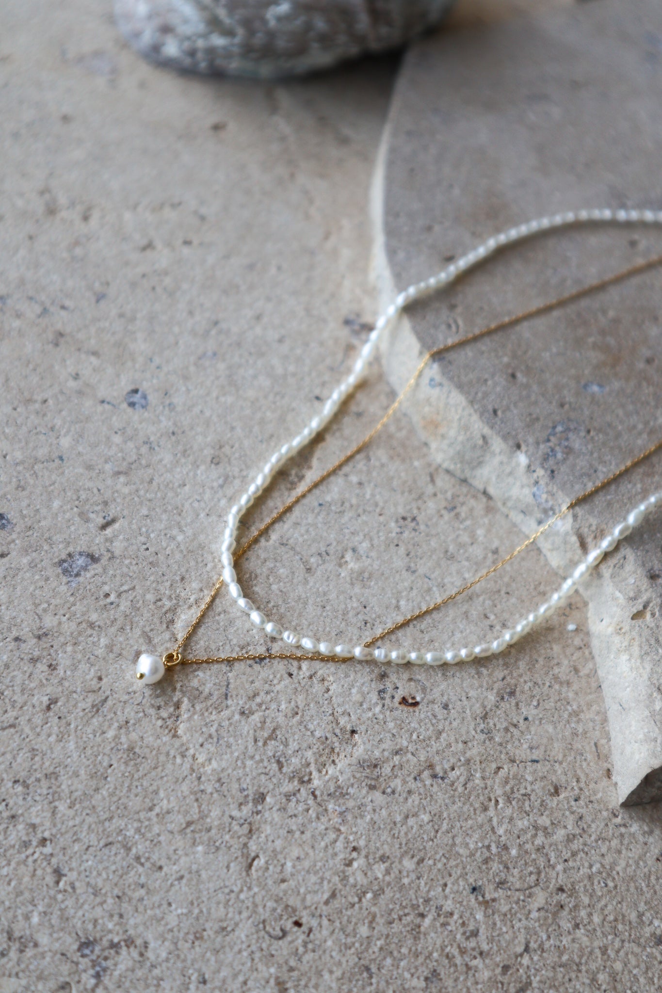 SGN12 Mini Pearl Necklace image 4